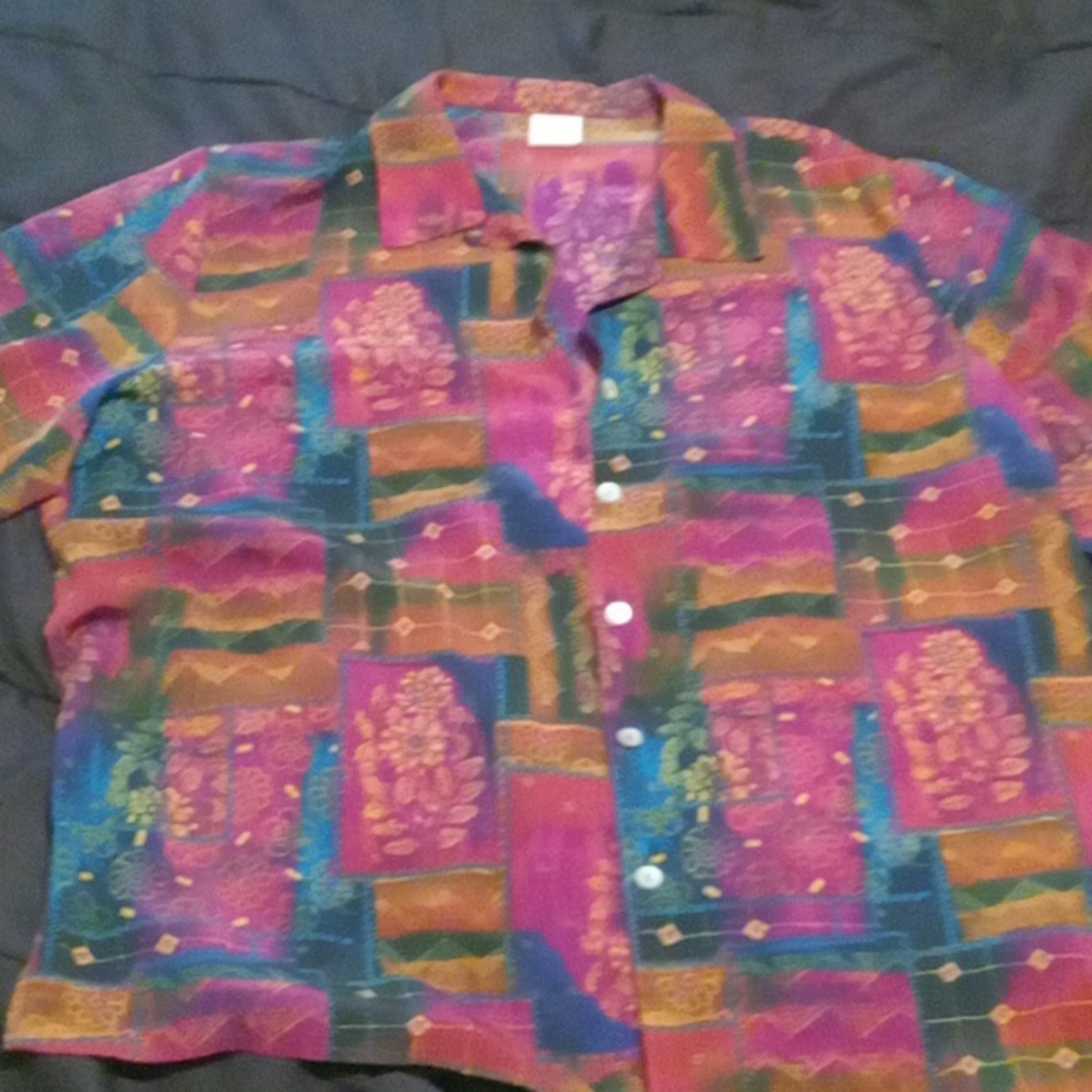 Vibrant long sleeved blouse
